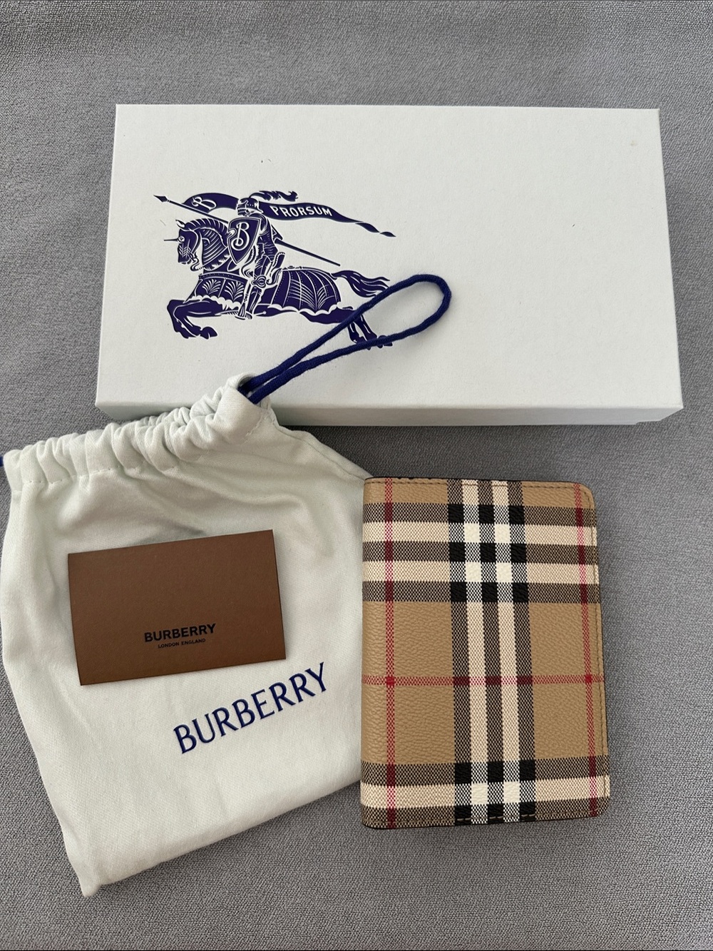 Burberry Classic Nova Check Passport Holder in Beige/Tan - box & dust bag NEW - Picture 1 of 12
